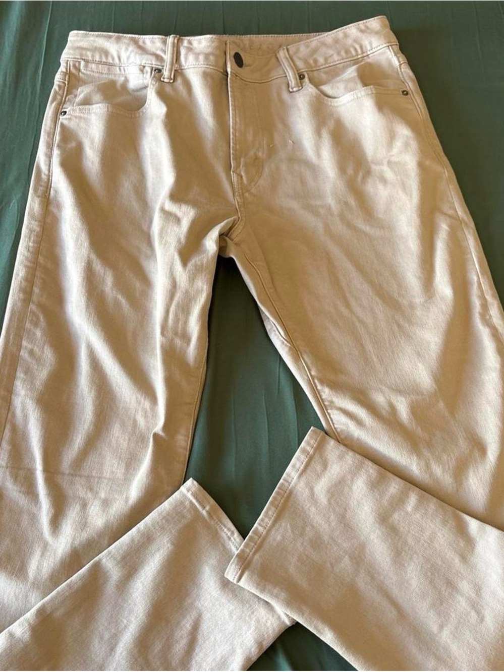 American Eagle Outfitters Men's Slim Straight Jeans in Light Beige